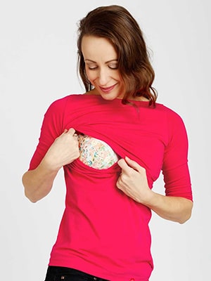 modelka krasna mamka v CityZen® kojicím tričku s 3/4 rukávem v malinové barvě